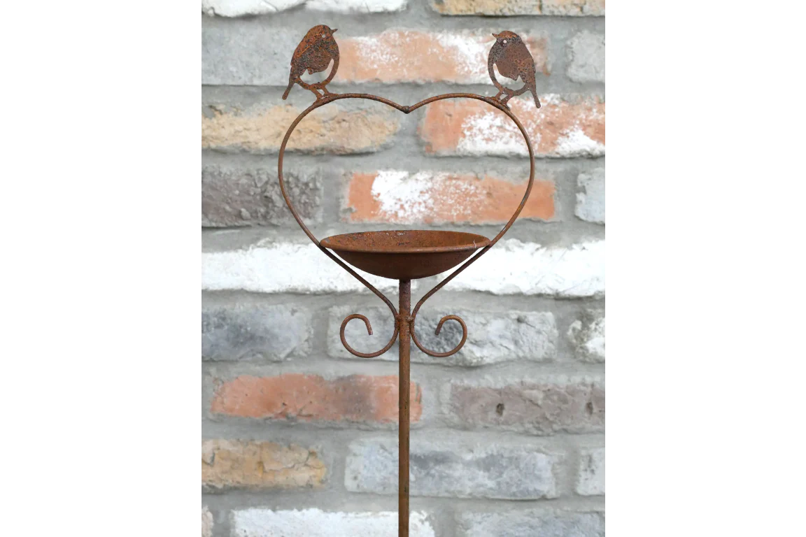 Rusty Garden Bird Feeder Stake - Heart